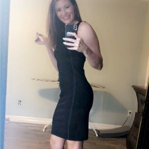 Noir black dress with detail